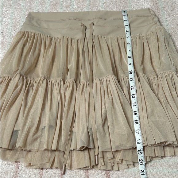 Popflex Pirouette Skort Beige Size 1X Athleisure Tennis Pickleball Tulle - Picture 5 of 11